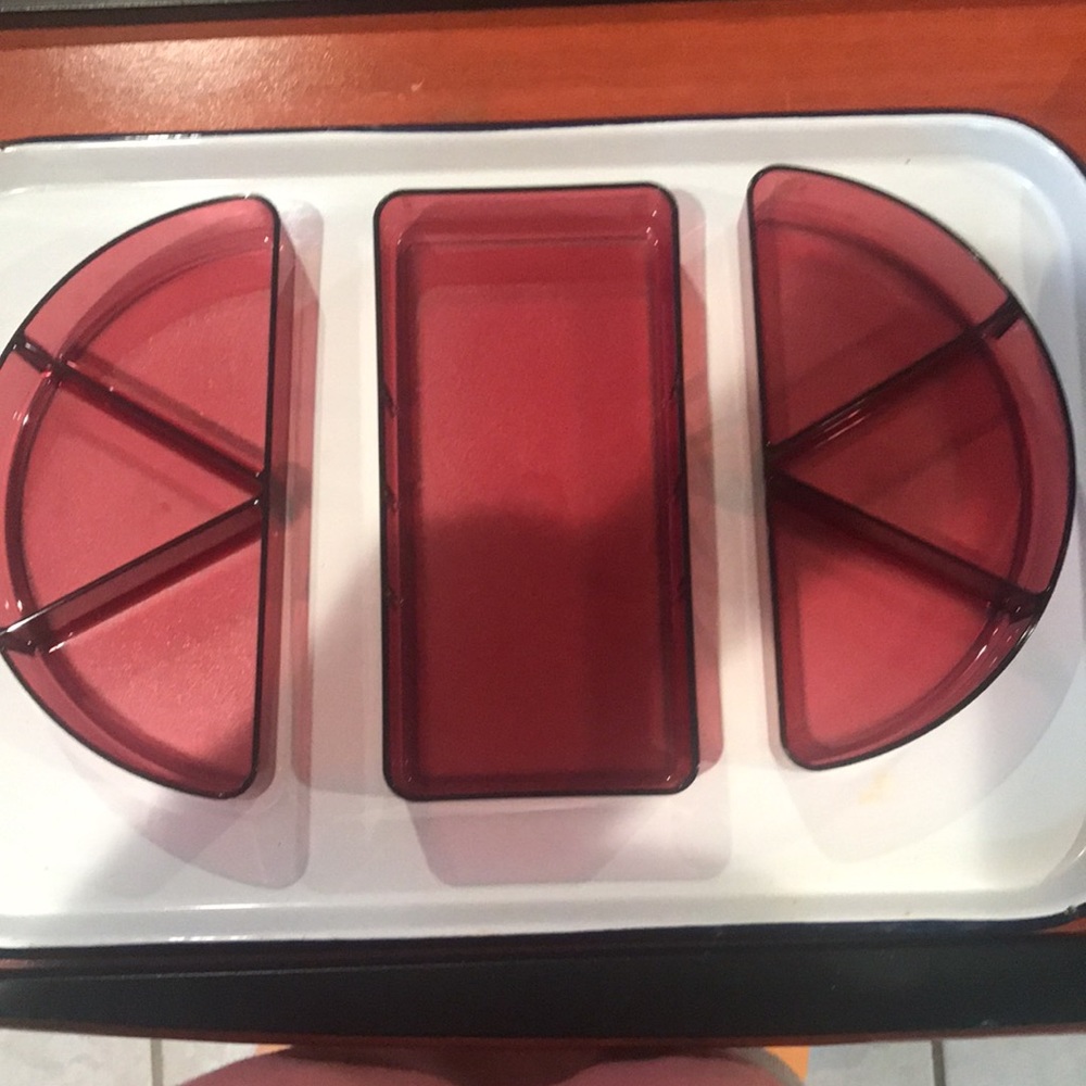 Tupperware Divided Tray - Picture 5 of 13